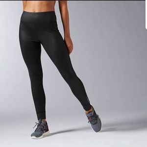 Reebok Studio High Shine Tight